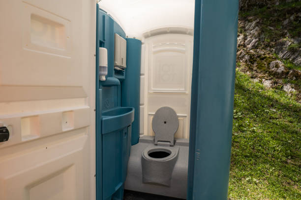 Best Portable bathroom rental  in Bingham Farms, MI